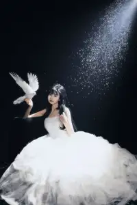 Ethereal Beauty: White Gown Angel with Dove by YiTuYu Art Vol.8612 OO-22