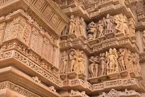Discover Khajuraho Temple Complex: Marvel at Ancient India's Masterpiece of Architecture and Intricate Carvings-8