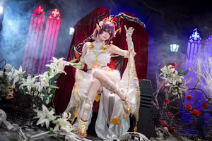 Coser Jiu Qi Miao as Granblue Fantasy Grea: Enchanting and Regal Cosplay Masterpiece-16