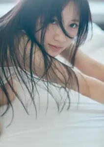Yokono Sumire: Captivating Beauty in Her Exclusive Digital Photobook - No One Part01-6