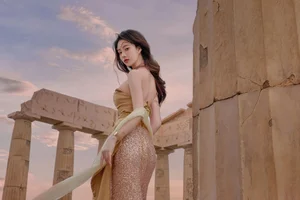 Ethereal Grace: Nnian’s Breathtaking Journey Through The Sacred Ruins Fantasy-40