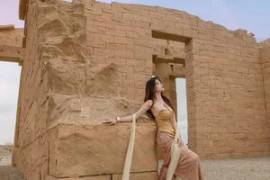 Ethereal Grace: Nnian’s Breathtaking Journey Through The Sacred Ruins Fantasy-1