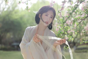 Ethereal Hanfu Beauty at Qunyu Mountain - YiTuYu Vol.8979 Tie Tie-13