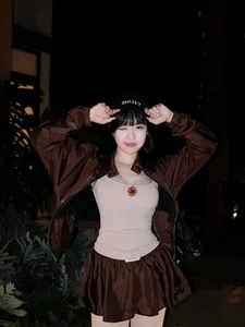 Chic & Bold: How Van Tiny Masterfully Redefines Modern Bodycon Fashion and Confidence-5