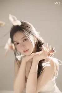 VGU No.195 Ethereal Beauty MO: Captivating Portrait of a Gentle Muse Amidst Romantic Flowers.-0