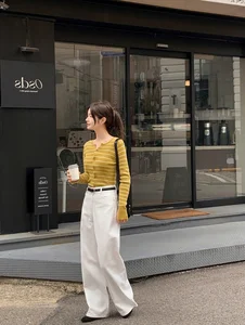 4 Essential Long-Sleeve Tops for a Chic Wardrobe: Elevate Your Everyday Style with These Versatile and Timeless Fashion Staples-8