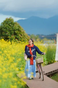 Stunning Yellow Mustard Flower Fields in Da Lat: A Breathtaking Spring Travel Destination in Vietnam's Picturesque Highlands-0