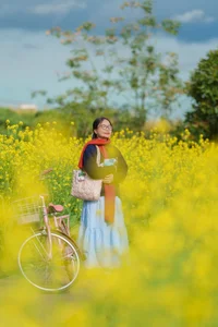 Stunning Yellow Mustard Flower Fields in Da Lat: A Breathtaking Spring Travel Destination in Vietnam's Picturesque Highlands-4