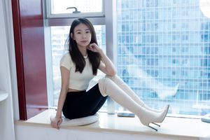 Chinese Model Tingting No.2339: Elegant Style with Chic Long Boots-12