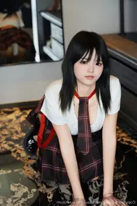 XiuRen No.10774 Xiao Ling: Captivating Schoolgirl Charm in an Intimate Setting-13