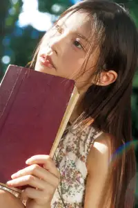 YiTuYu Art Language Vol.8682: Kun Kun Bu Kun Le's Fresh & Pure Beauty-29