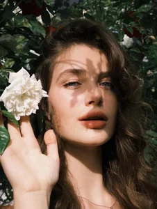 Stunning Radiance of Varvara Yakovenko: Celebrating the 53rd Miss Intercontinental Winner and Her Elegant Pageant Style-8