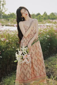 Timeless Grace: Exploring the Ethereal Portraits of Xiao Tian Tian-5