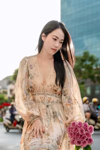 XVG No.16: Floral Dream - Radiant Beauty with a Rose Bouquet in Golden Sunset Light.-0