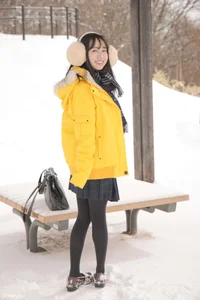 Elegant Portrait Photography Featuring Yui Iruma: A Glimpse into LOVEPOP Photoset 22 and Contemporary Japanese Lifestyle Fashion Trends-25