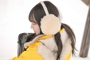 Elegant Portrait Photography Featuring Yui Iruma: A Glimpse into LOVEPOP Photoset 22 and Contemporary Japanese Lifestyle Fashion Trends-5