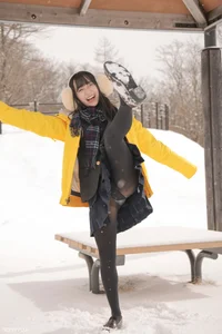 Elegant Portrait Photography Featuring Yui Iruma: A Glimpse into LOVEPOP Photoset 22 and Contemporary Japanese Lifestyle Fashion Trends-6