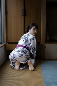 Stunning Kuriemi Flash Photobook Temptation Part 02: Elegant Japanese Model Photography and High-Fashion Portrait Series for Aesthetic Inspiration-14