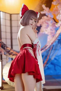 Ethereal Miko Aesthetics: A Mystical Journey Through Tradition and Modern Fantasy Art-17