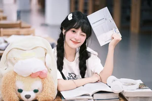 The Sweet Library Aesthetic of Xia Yu Xiao Nian - YiTuYu Vol.8898-3