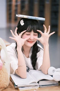 The Sweet Library Aesthetic of Xia Yu Xiao Nian - YiTuYu Vol.8898-25