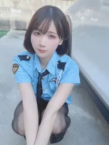 Coser Kenken - Fantia 2023.11 Part01: Meet the Adorable Police Girl in Captivating Cosplay-0