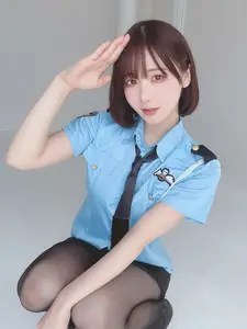 Coser Kenken - Fantia 2023.11 Part01: Meet the Adorable Police Girl in Captivating Cosplay-3