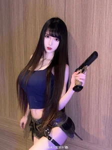 Stunning Traditional Cosplay by Streamer Futuaner: A Timeless Viral Look That Continues to Captivate Fans Worldwide-2