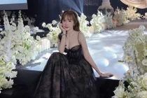 Bâu Krysie stuns with a bold short hairstyle and captivating beauty in new look-9