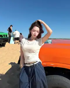 Karty Chang: Dien Bien Hot Girl Shines Bright Amidst Desert Dunes-6