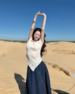 Karty Chang: Dien Bien Hot Girl Shines Bright Amidst Desert Dunes-3