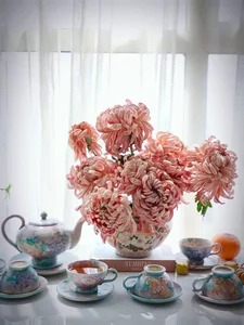 Master the Art of Ancient Chrysanthemums: Stunning Floral Tips for a Long-Lasting Lunar New Year-1