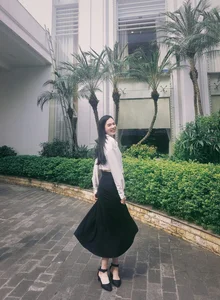 Stunning Spring Photoshoot of Volleyball Star Le Thanh Thuy Celebrating the 2026 Lunar New Year Year of the Horse-0