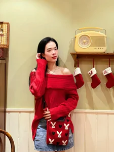 Stunning Spring Photoshoot of Volleyball Star Le Thanh Thuy Celebrating the 2026 Lunar New Year Year of the Horse-7