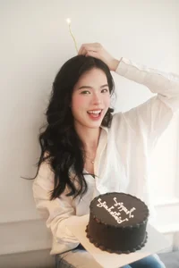 Stunning Spring Photoshoot of Volleyball Star Le Thanh Thuy Celebrating the 2026 Lunar New Year Year of the Horse-3