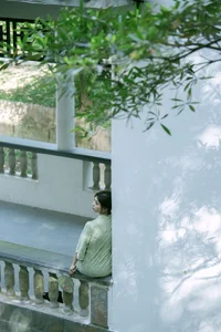 Elegant Modern Cheongsam Fashion by Qu Qi: YiTuYu Art Language Vol.9352 - A Stunning Collection of Fresh Qipao Style and Artistic Photography-3