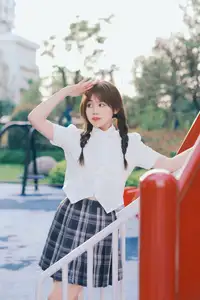 Pao Fu Xiao Fang's Radiant Youth: School Uniform at Dynamic Playground | YiTuYu Vol.8569-3