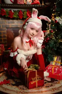 Coser Sonico Christmas: Sweet & Alluring Santa Bunny Beside Sparkling Tree-14