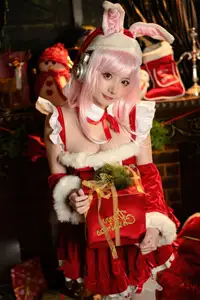 Coser Sonico Christmas: Sweet & Alluring Santa Bunny Beside Sparkling Tree-17