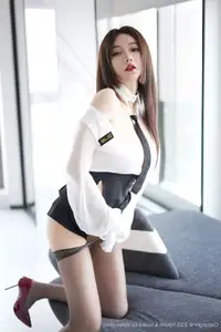 Li Yan Xi (Vol.1173): Captivating Chinese Model from YouMi Unveils Alluring Style-2