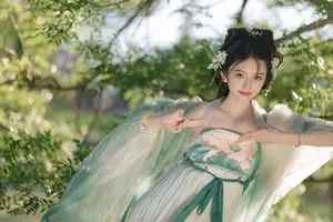 Chi Yan Zai Zhe Li: Ethereal Beauty in Ancient Attire Amidst Nature | YiTuYu Vol.8823-10