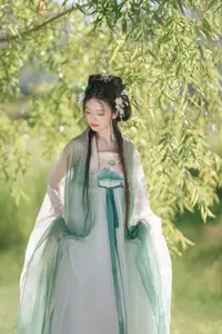 Chi Yan Zai Zhe Li: Ethereal Beauty in Ancient Attire Amidst Nature | YiTuYu Vol.8823-2