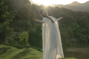 Elegant Portrait Photography: Art Language Vol.9327 Featuring Ya – Minimalist Aesthetic and Serene Lifestyle Inspiration for Modern Creatives-14