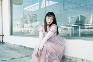 Dreamy Rooftop Aesthetic Photography: YiTuYu Art Language Vol.9298 Featuring Fen Se Shao Nu’s Urban Poetic Visual Series-3