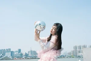 Dreamy Rooftop Aesthetic Photography: YiTuYu Art Language Vol.9298 Featuring Fen Se Shao Nu’s Urban Poetic Visual Series-10