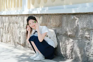 Artistic Portrait Photography: Elegant Side Profile Aesthetics in YiTuYu Art Language Vol.9333 featuring Model Ai Pai Ce Lian De Xiao Xiang-16