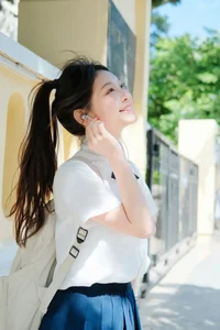 Artistic Portrait Photography: Elegant Side Profile Aesthetics in YiTuYu Art Language Vol.9333 featuring Model Ai Pai Ce Lian De Xiao Xiang-12