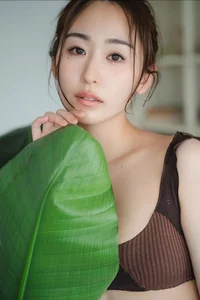 Elegant Haruka Miwa FRIDAY Digital Photo Book Vol 1: Dream Bed-In Series Featuring Stunning Lifestyle and Portrait Photography-13