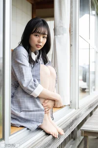 Radiant Summer Portraits: Ami Tokita in Graphis Gals With A Smile Part01 – A Stunning Collection of Japanese Lifestyle and Fashion Photography-7