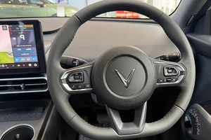 First Look at the New VinFast VF MPV 7: A Stylish and Versatile Electric Multi-Purpose Vehicle for Modern Families-7